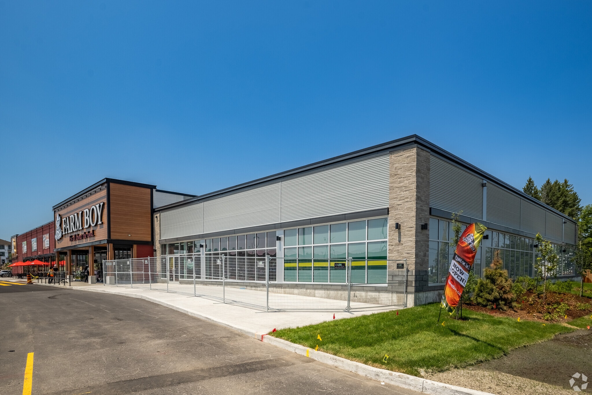 4828 Bank St, Gloucester, ON for Rent