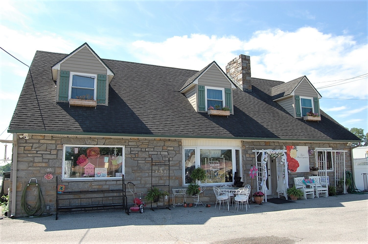1835 Delmar Dr, Folcroft, PA for Rent