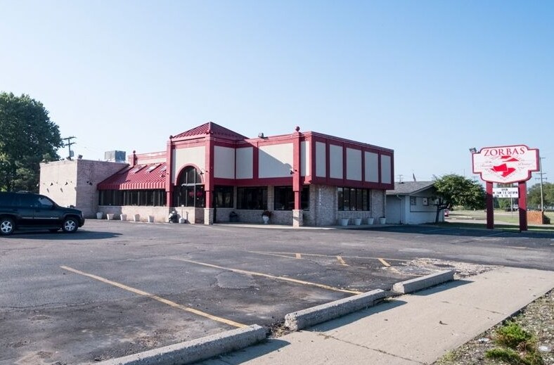 37116 S Groesbeck Hwy, Clinton Township, MI for Sale