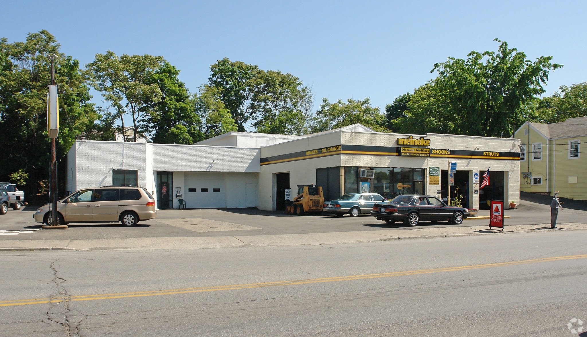 795 Main St Poughkeepsie, NY 12603 Shopping Center 795 Main St Poughkeepsie, NY 12603 Shopping Center