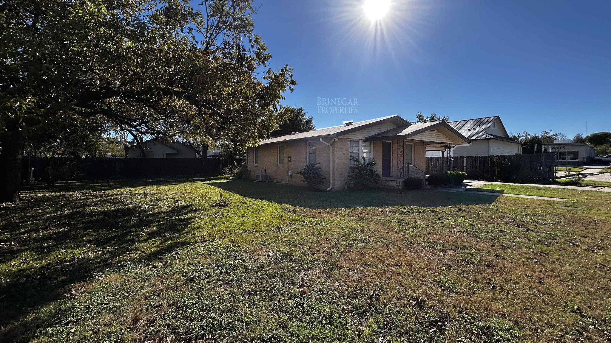 107 E Anderson Ave, Round Rock, TX for Sale