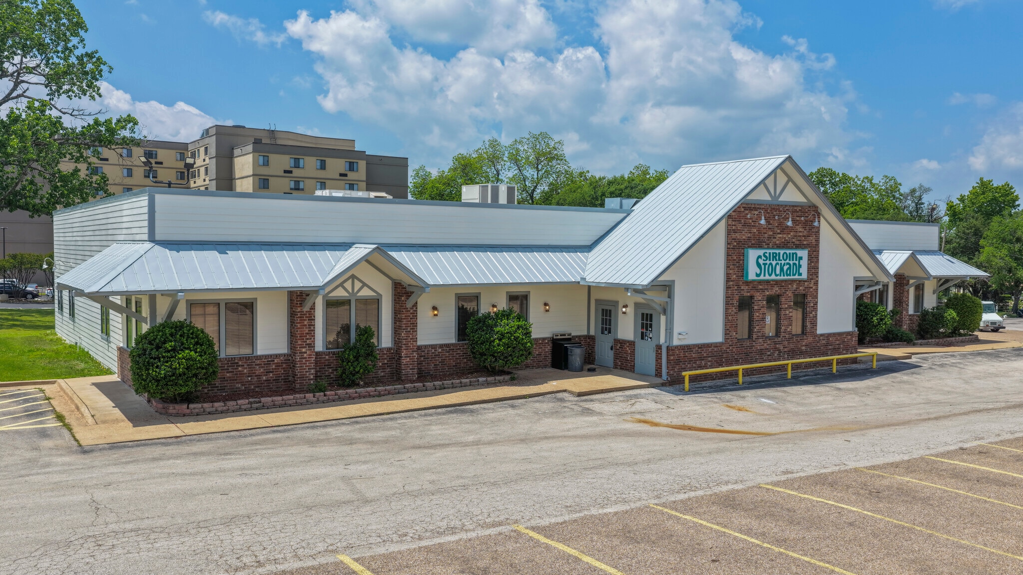 2508 W 7th Ave, Corsicana, TX for Rent