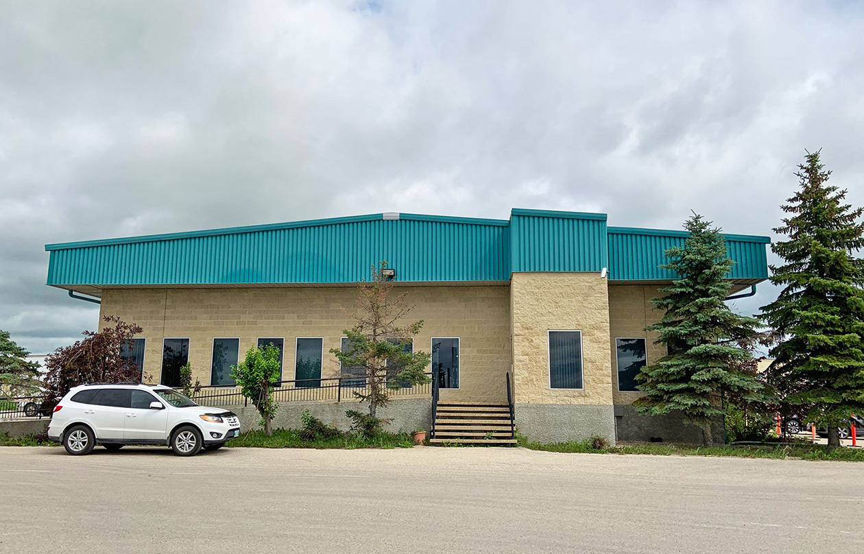 2575 Inkster Blvd, Winnipeg, MB for Rent