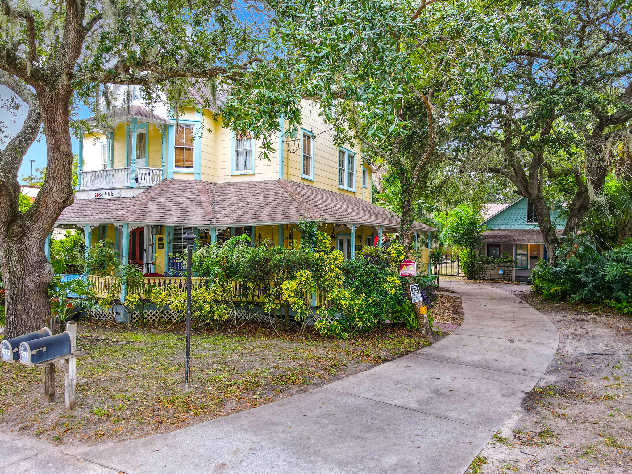 213 Washington St, New Smyrna Beach, FL for Sale