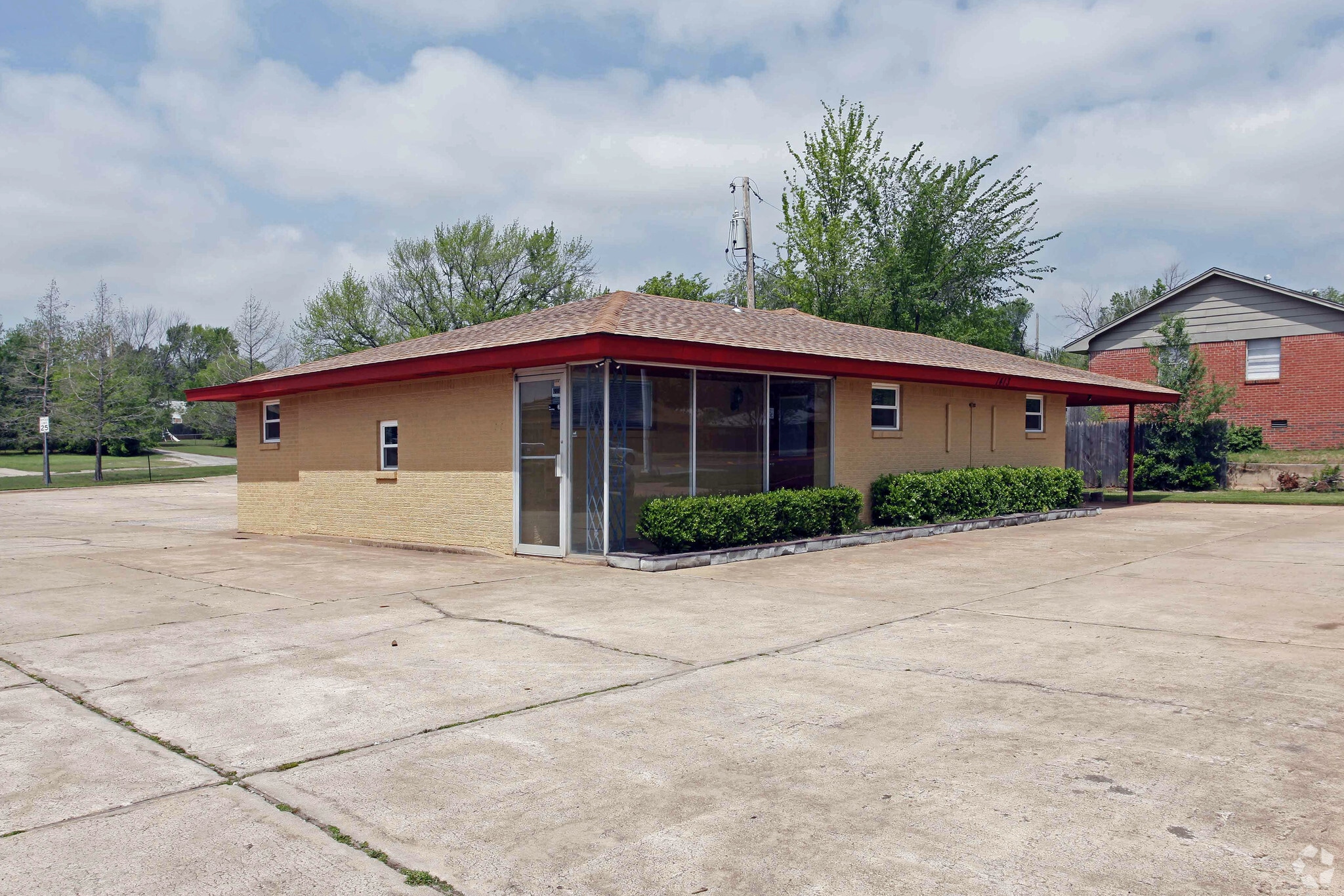 1413 S Boulevard St, Edmond, OK for Sale