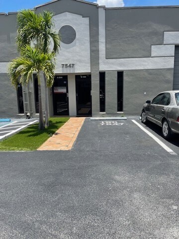 7525-7547 W 24th Ave, Hialeah, FL for Rent