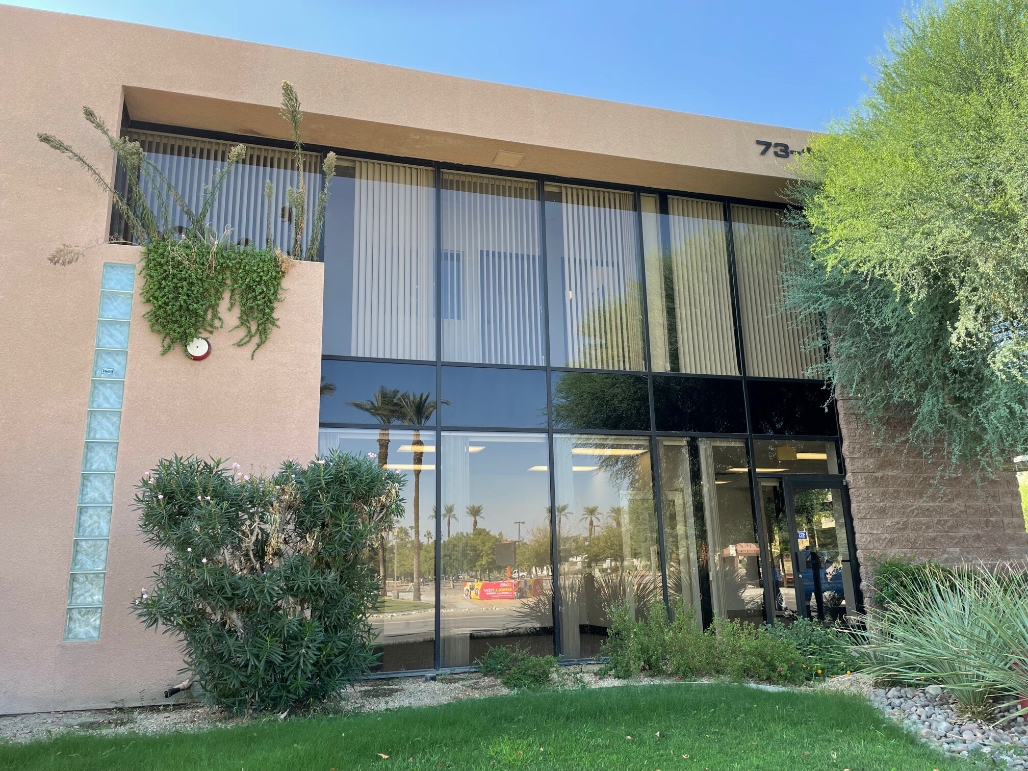73161 Fred Waring Dr, Palm Desert, CA for Rent