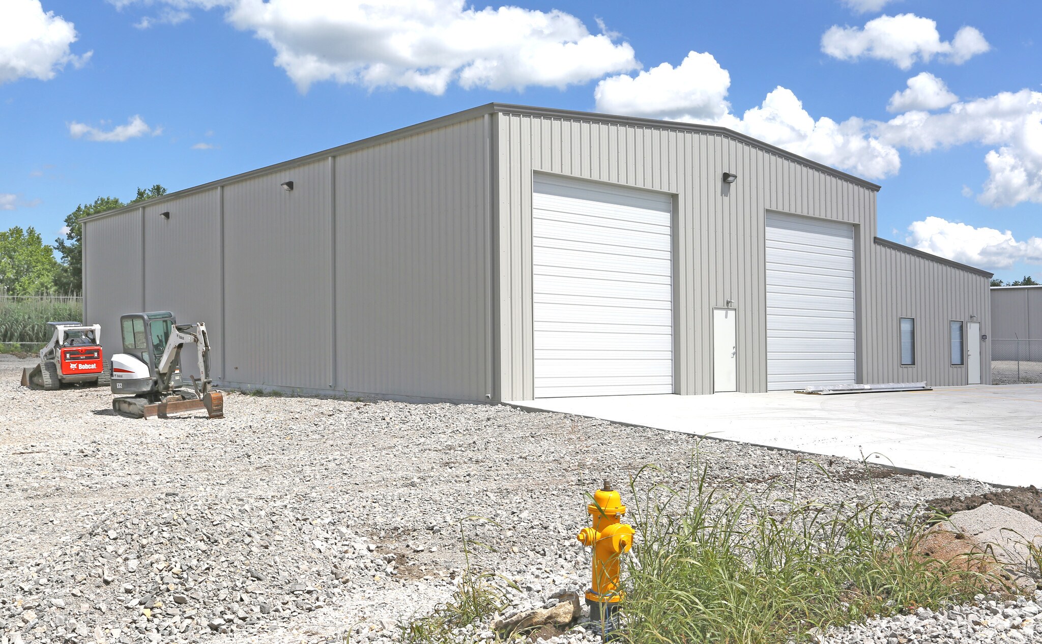 683 N 151st East Ave Tulsa, OK 74116 Industrial Property for Lease on