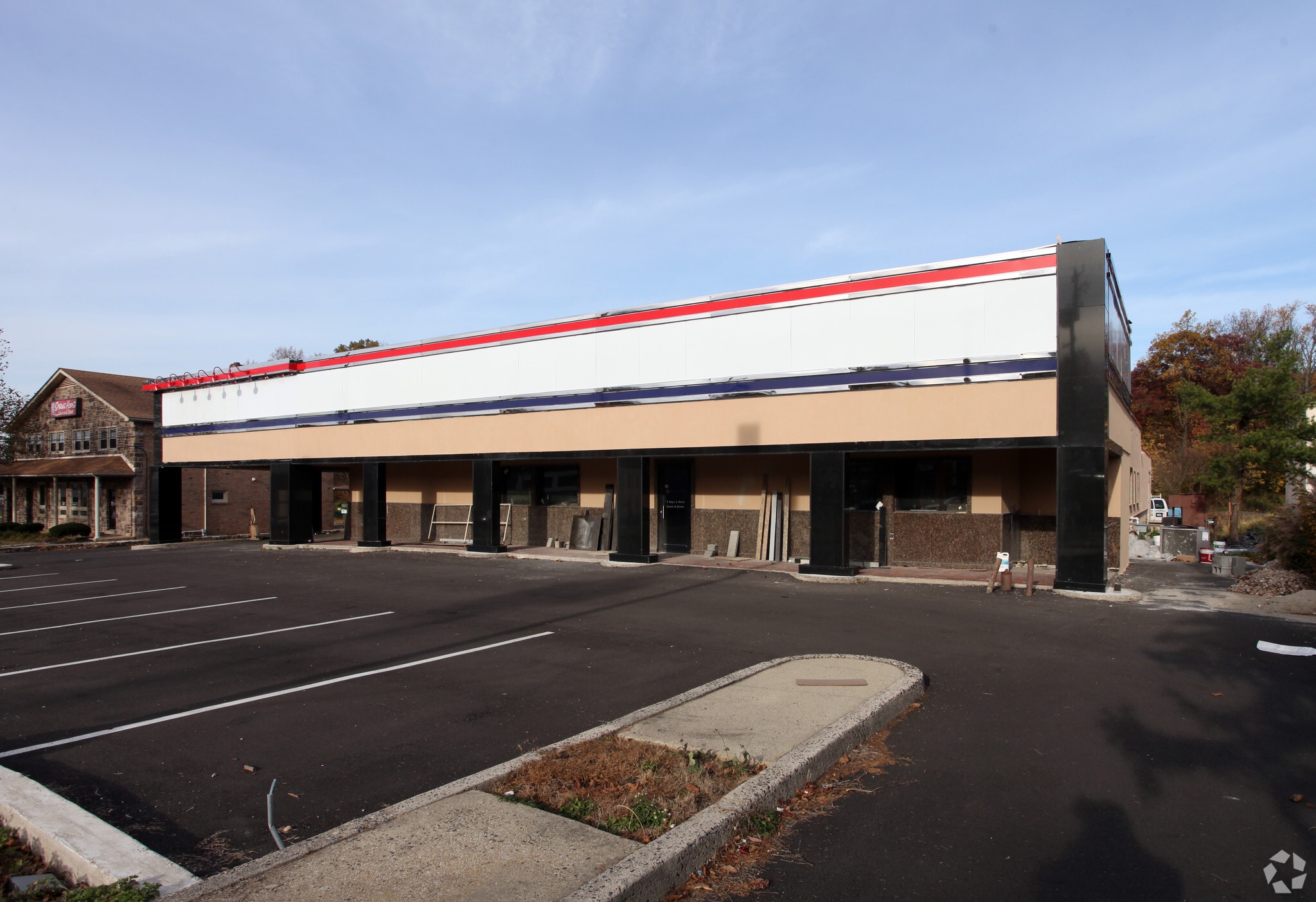 900 N Bethlehem Pike, Spring House, PA for Sale