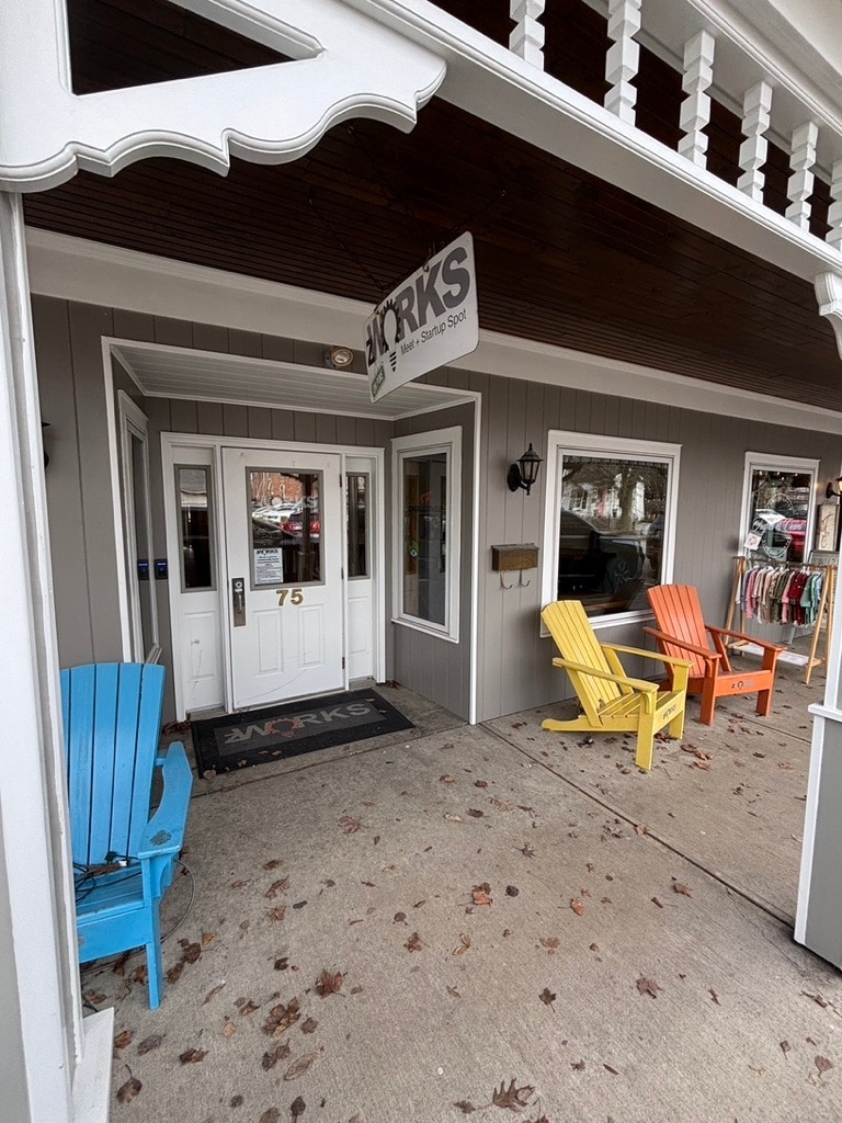 75 E Pine St, Zionsville, IN for Rent