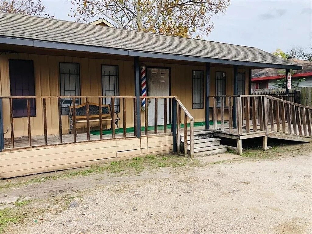 6516 W Montgomery Rd, Houston, TX for Rent
