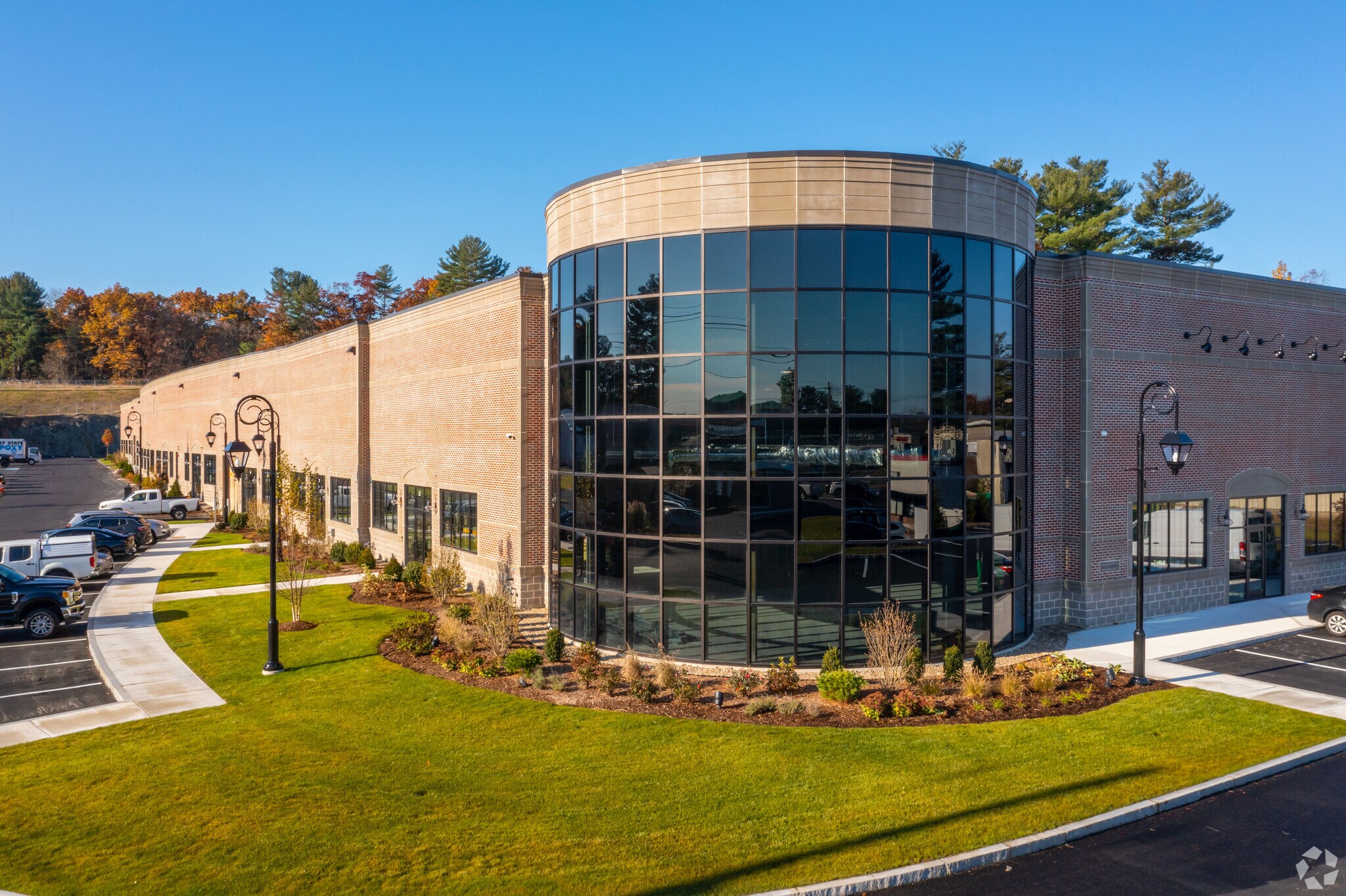 25 Rundlett Way Middleton, MA 01949 Industrial Property for Lease on