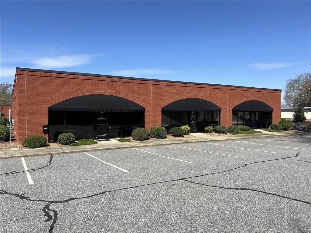 2235 Lewisville Clemmons Rd, Clemmons, NC for Rent