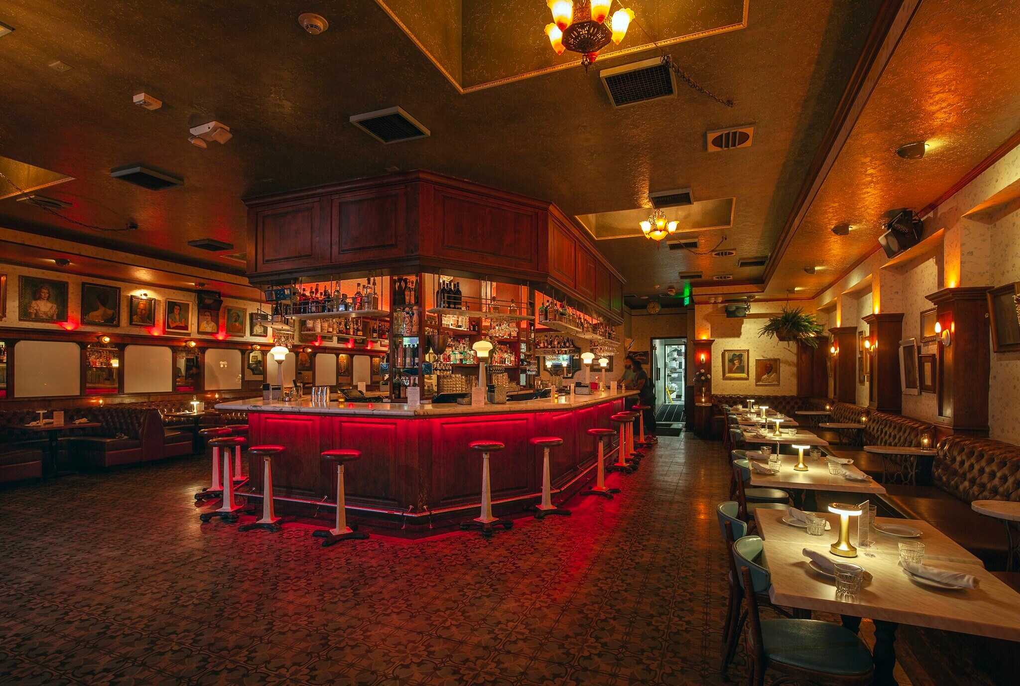 7321 Santa Monica Blvd, West Hollywood, CA for Rent