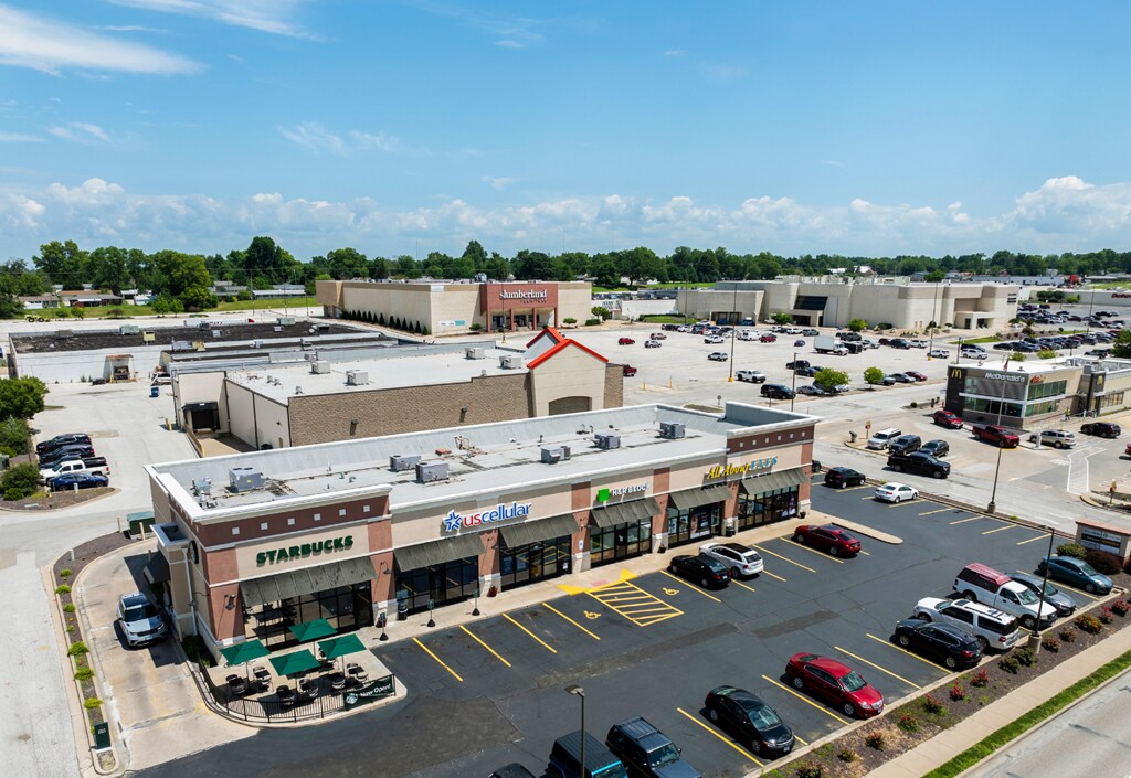 3115-3131 Broadway St, Quincy, IL for Sale