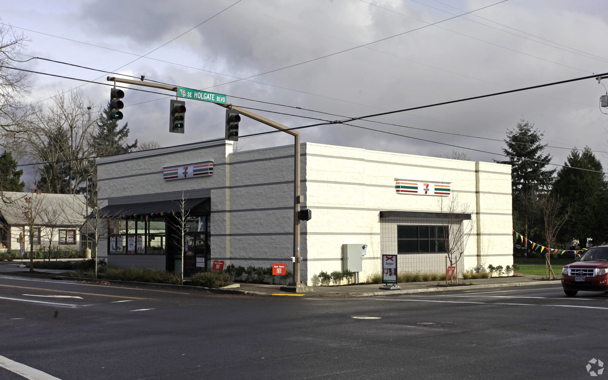 9205 SE Holgate Blvd, Portland, OR for Sale