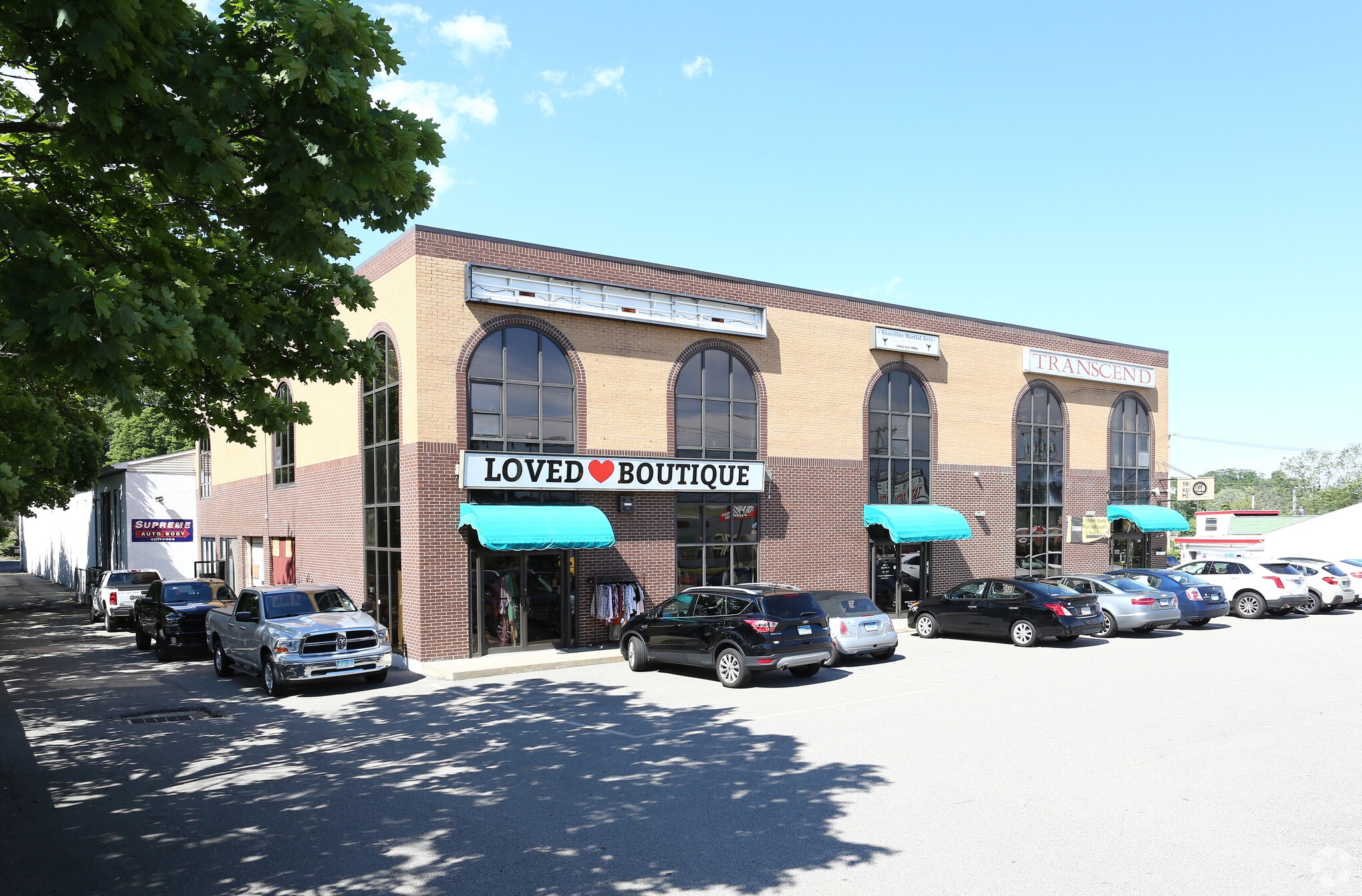 906-930 W Main St, Branford, CT for Rent