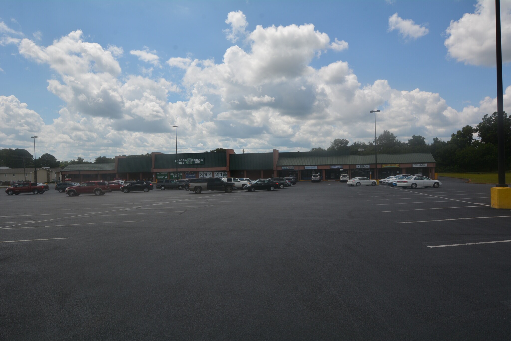 1540-1556 Greenbrier Dear Rd, Anniston, AL for Rent