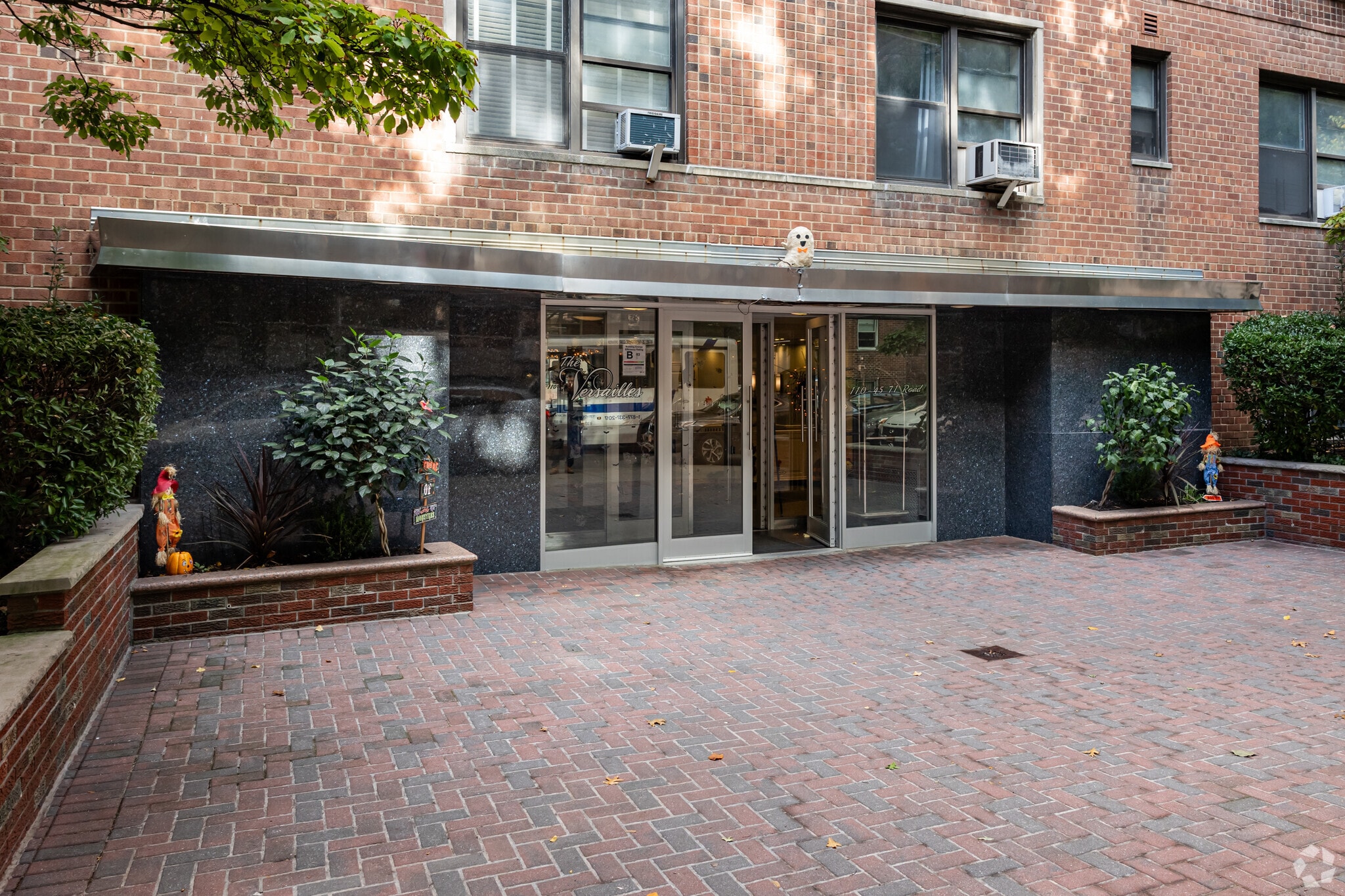 11045 71st Rd, Forest Hills, NY for Rent