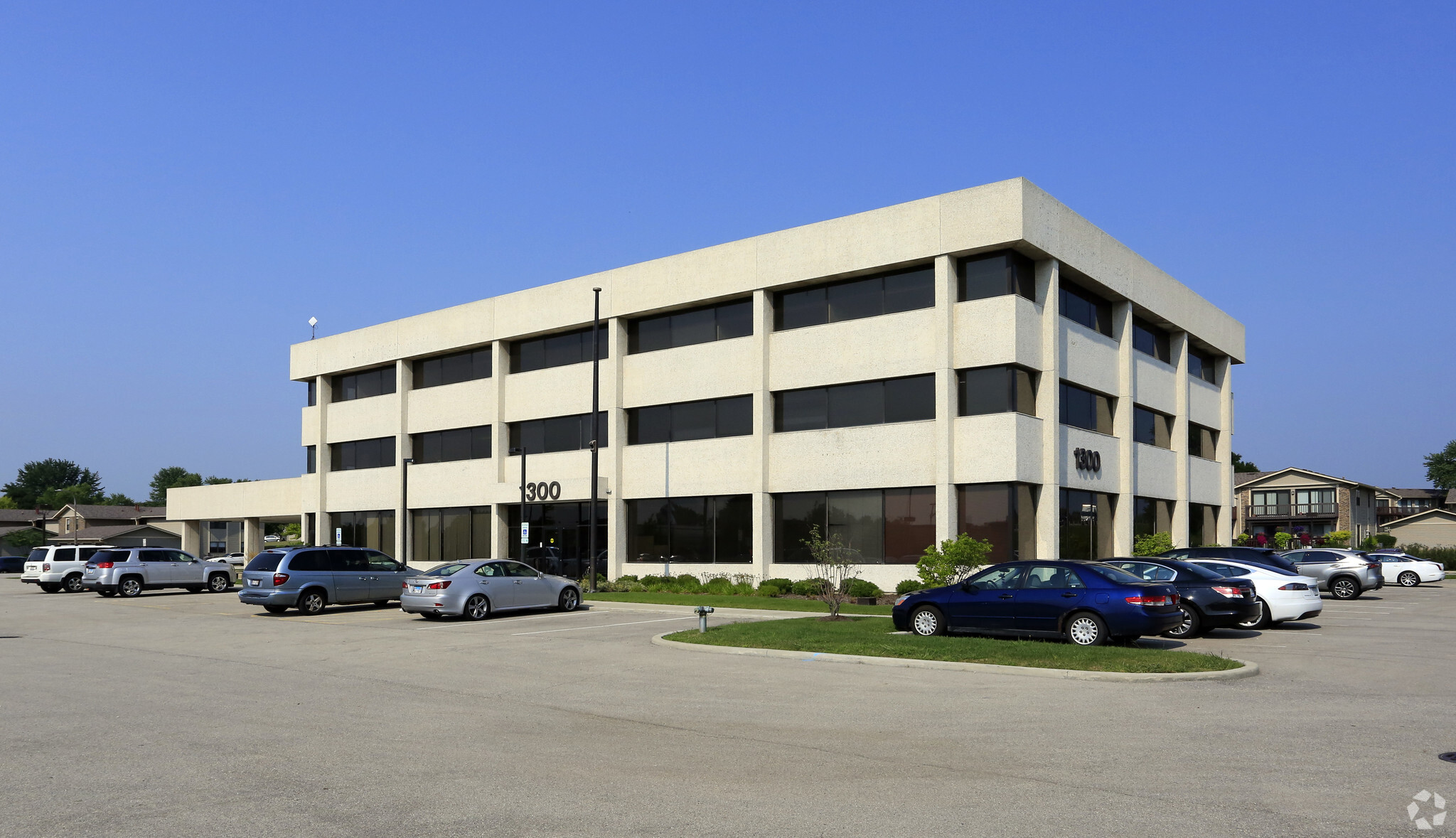 1300 Greenbrook Blvd, Hanover Park, IL for Rent