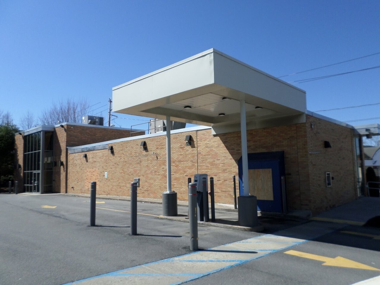 224 Dunmore St, Throop, PA for Sale