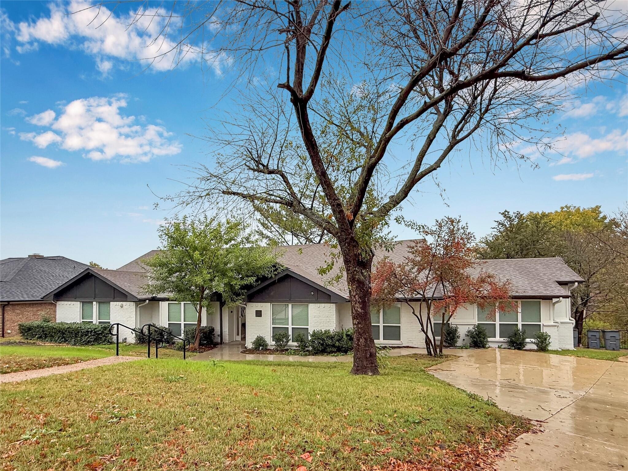 261 Oak Hill Dr, Roanoke, TX for Sale