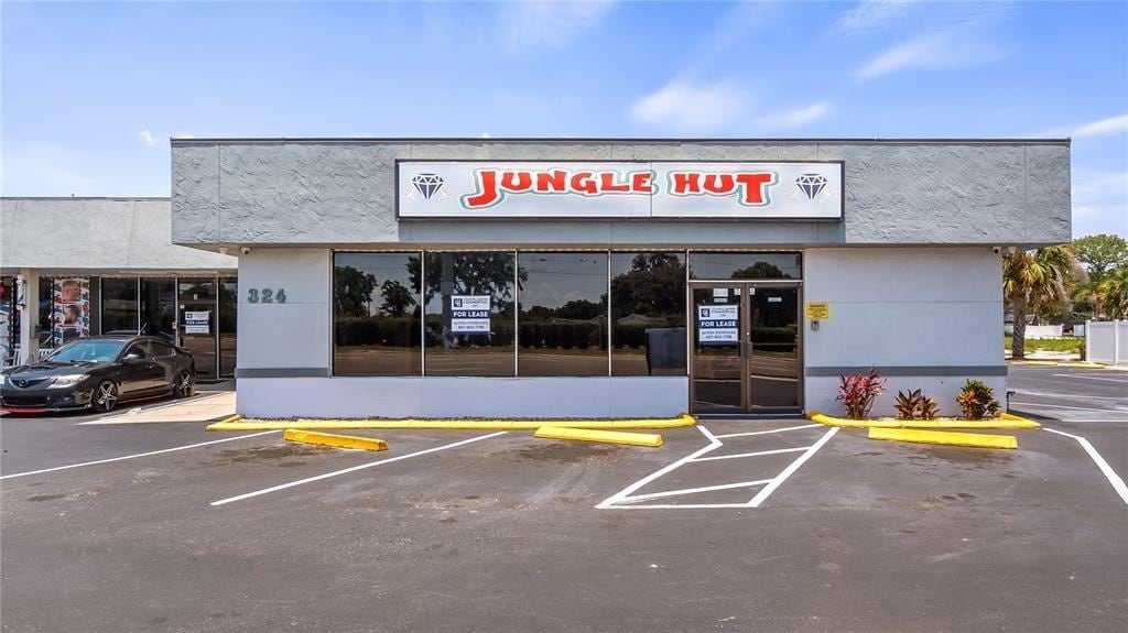 324 W Burleigh Blvd, Tavares, FL for Rent