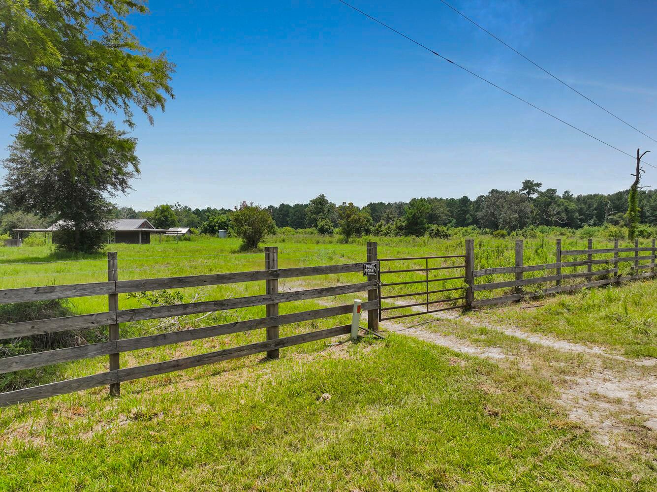 386 County Road 784, Buna, TX for Sale