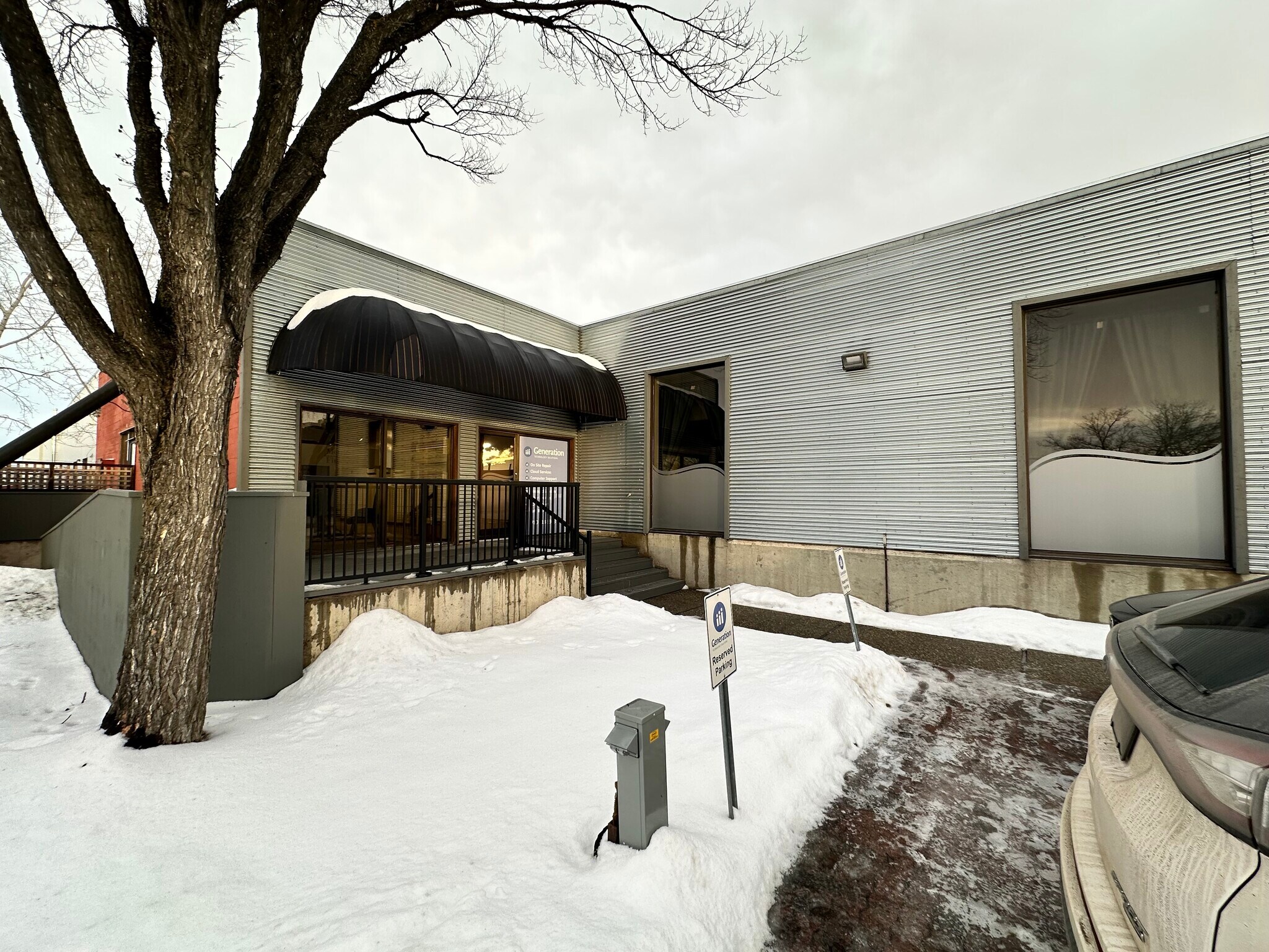 11904 113 Av, Edmonton, AB for Rent