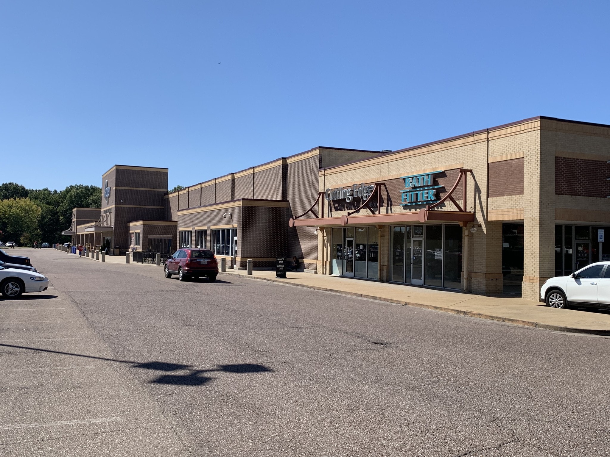 3189 N Highland Ave Jackson, TN 38305 Retail Property for Lease on