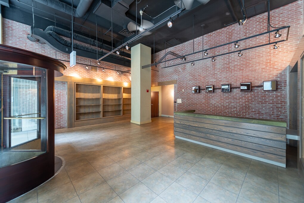 18 N Wabash Ave, Chicago, IL for Rent