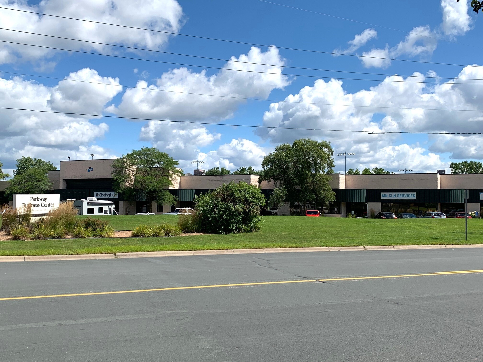 5600-5640 N International Pkwy., Minneapolis, MN for Rent