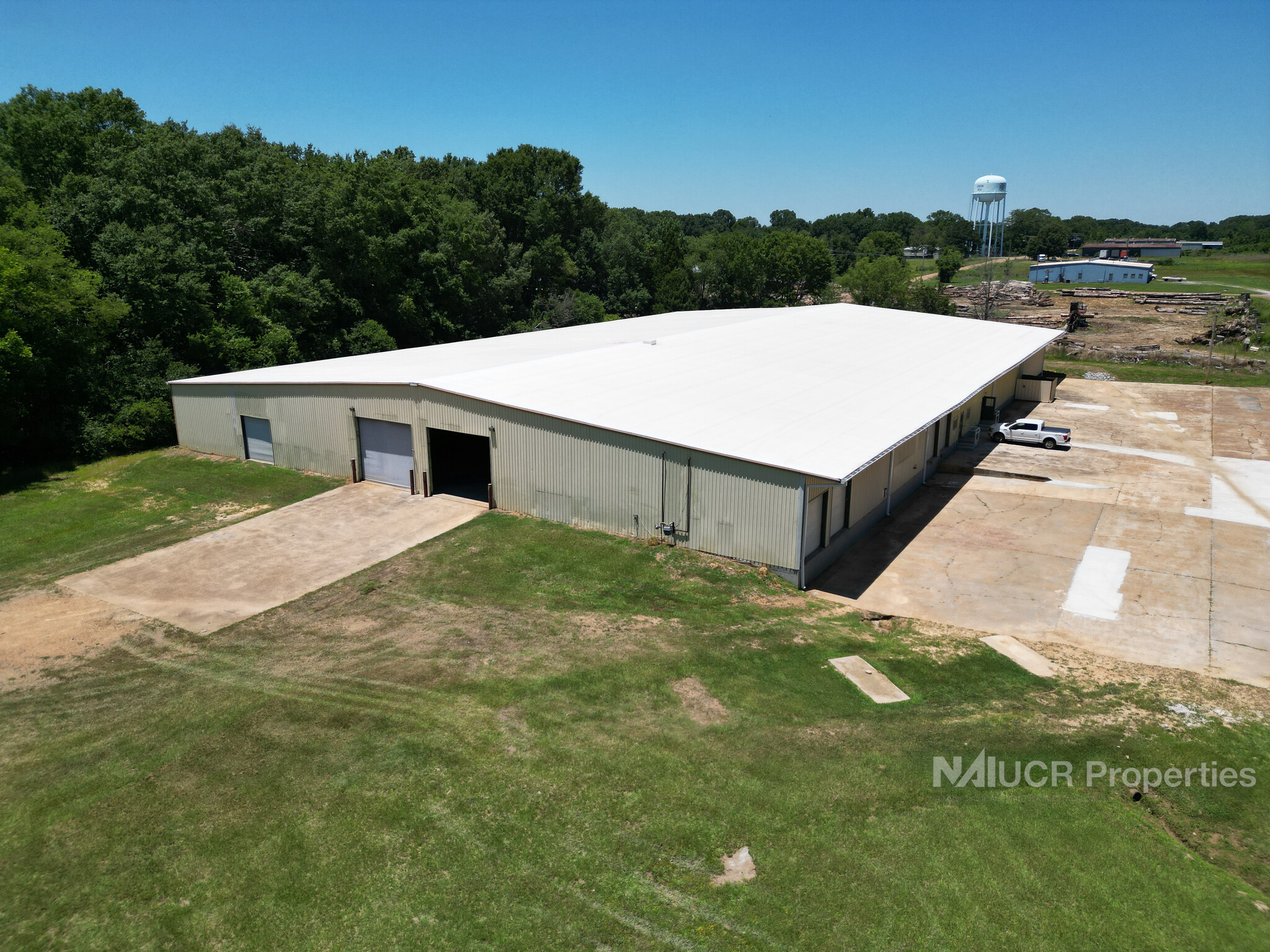 405 Commerce Park Ave, Canton, MS for Rent