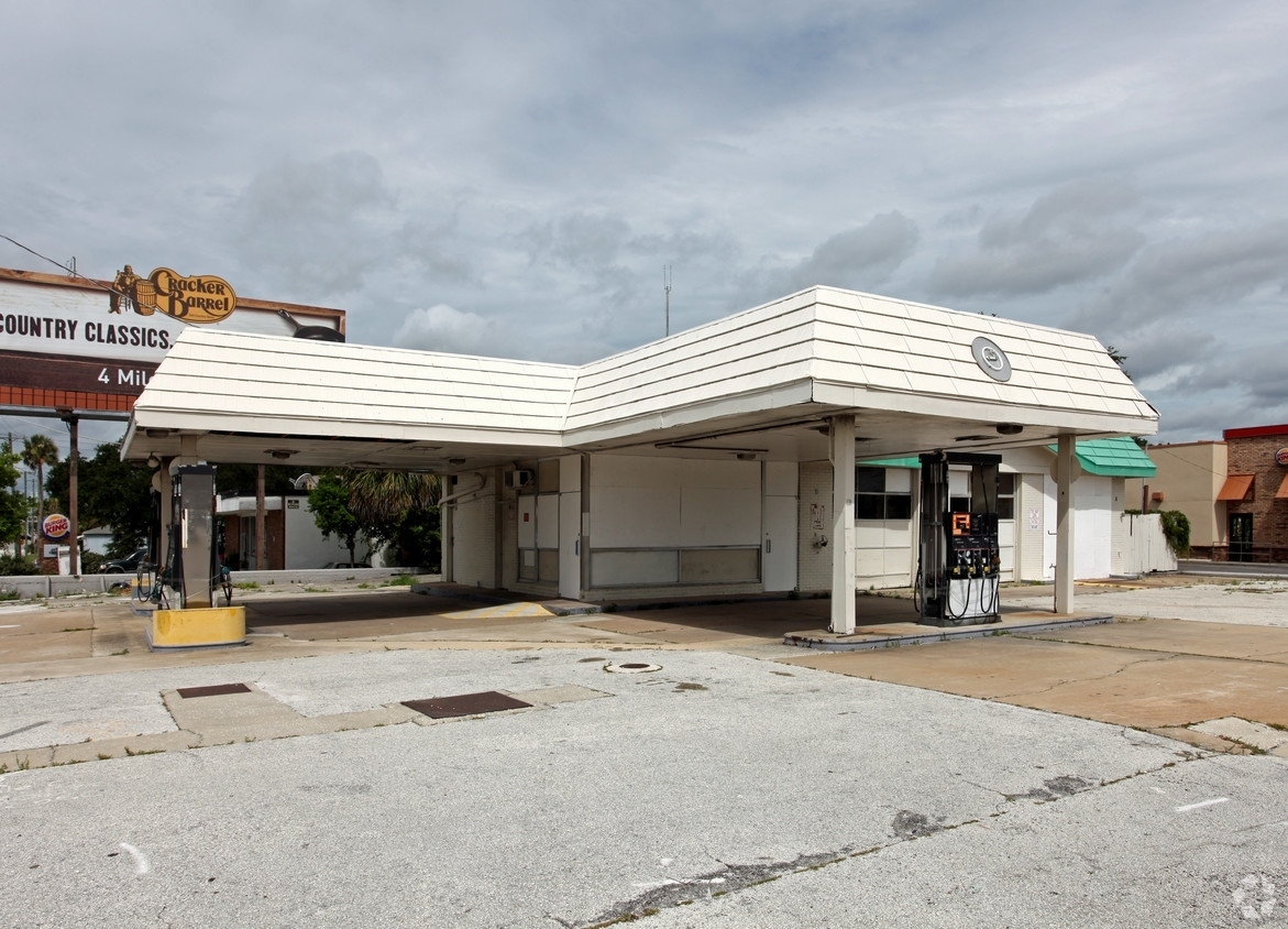 100 N Ridgewood Ave, Daytona Beach, FL for Sale