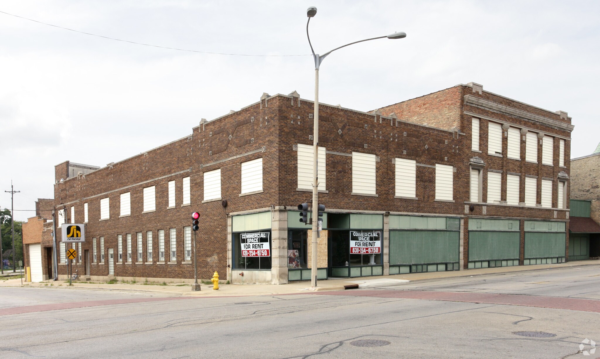 626-635 7th St, Rockford, IL for Sale