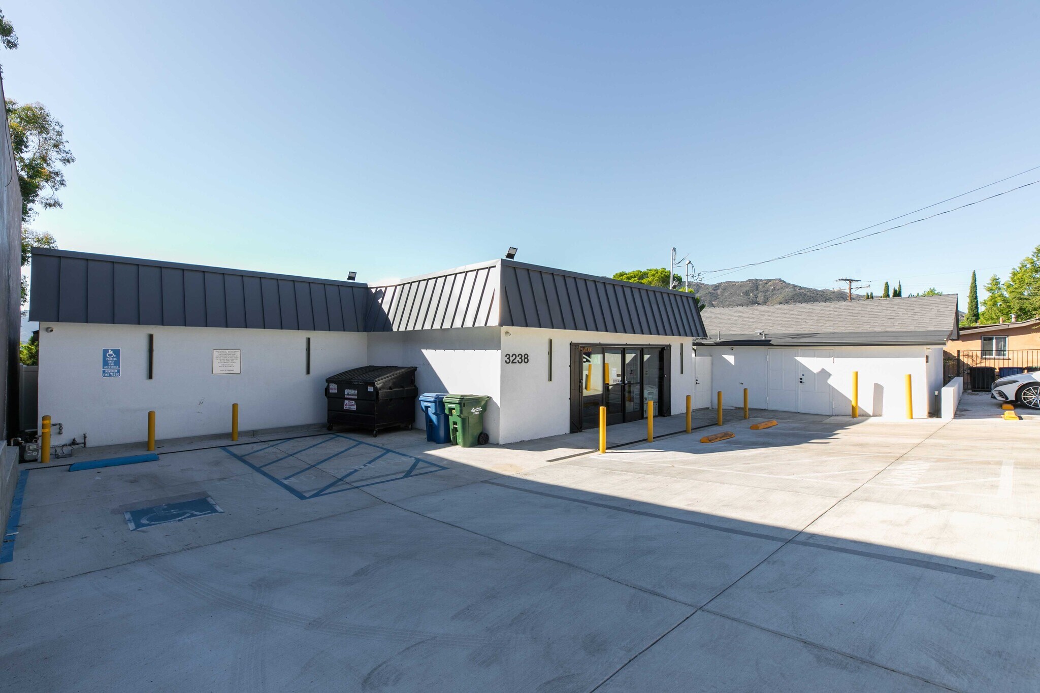 3238 Foothill Blvd, Glendale, CA for Sale