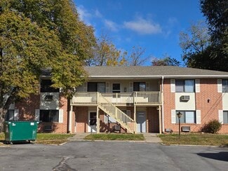 Newton, IA Apartments - 520 S 5th Ave E