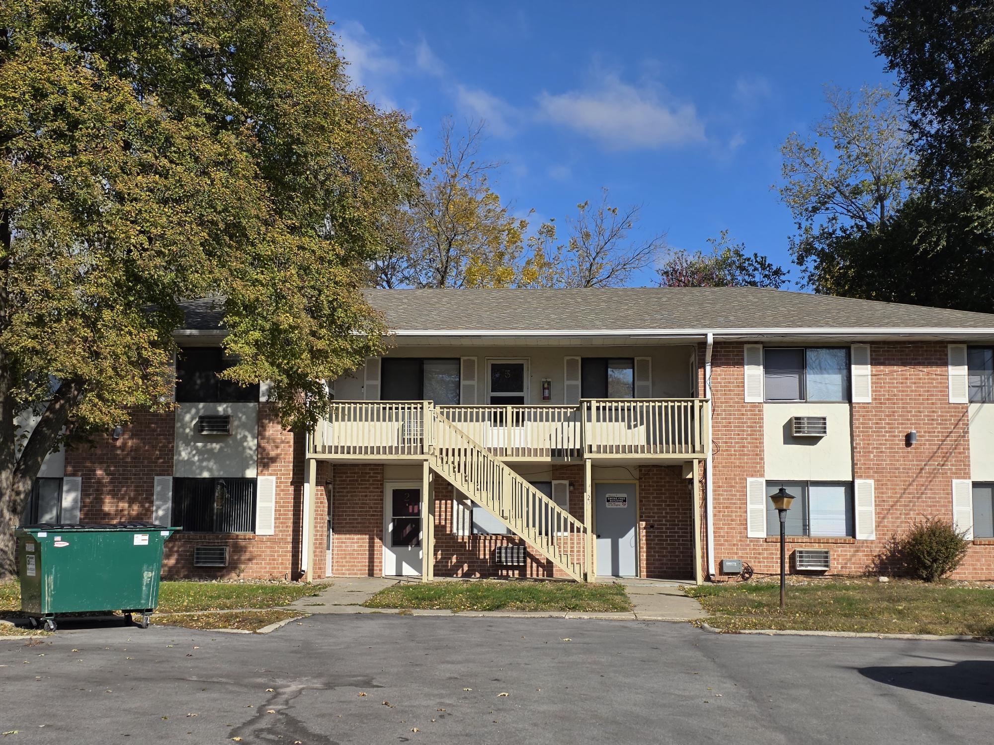 520 S 5th Ave E, Newton, IA for Sale