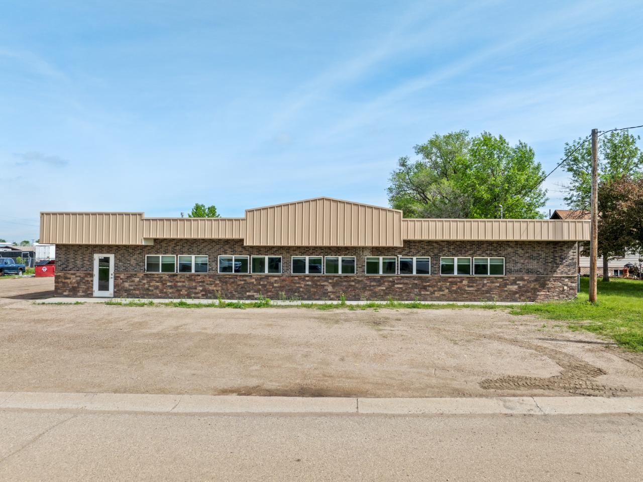 4415 Burdick Expy E, Minot, ND for Rent