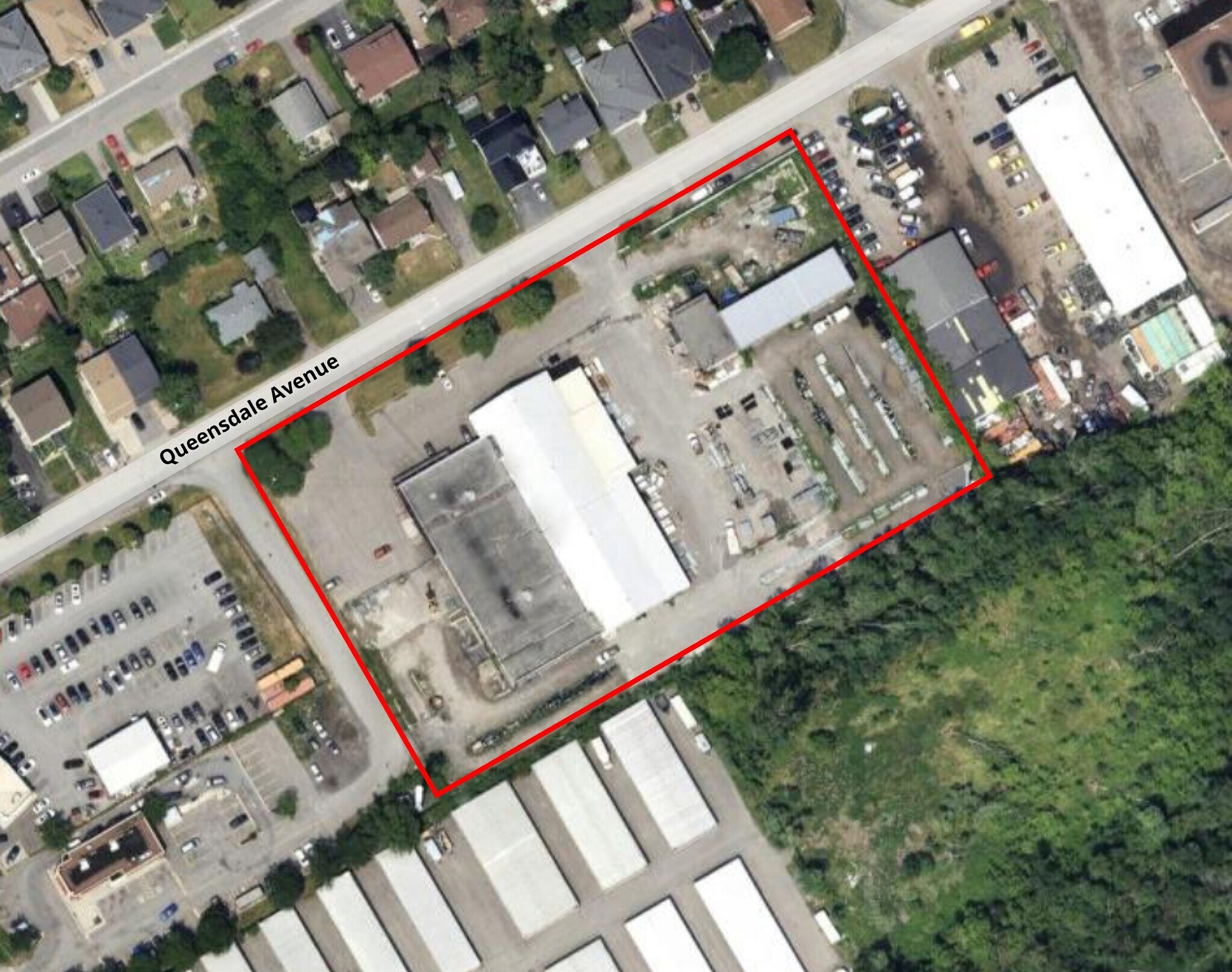1740 Queensdale Av, Ottawa, ON for Rent