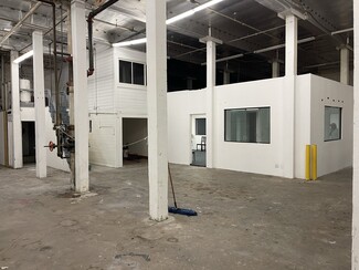 Los Angeles, CA Industrial - 1711 N Spring St