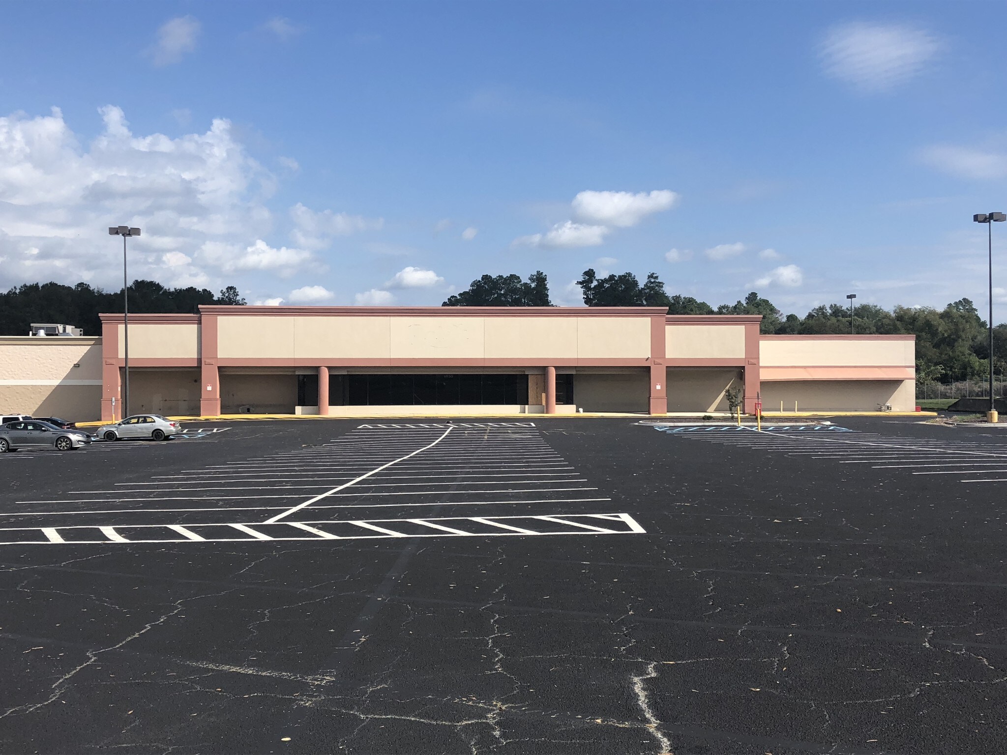 1470 Chestnut St Orangeburg, SC 29115 Shopping Center Property for