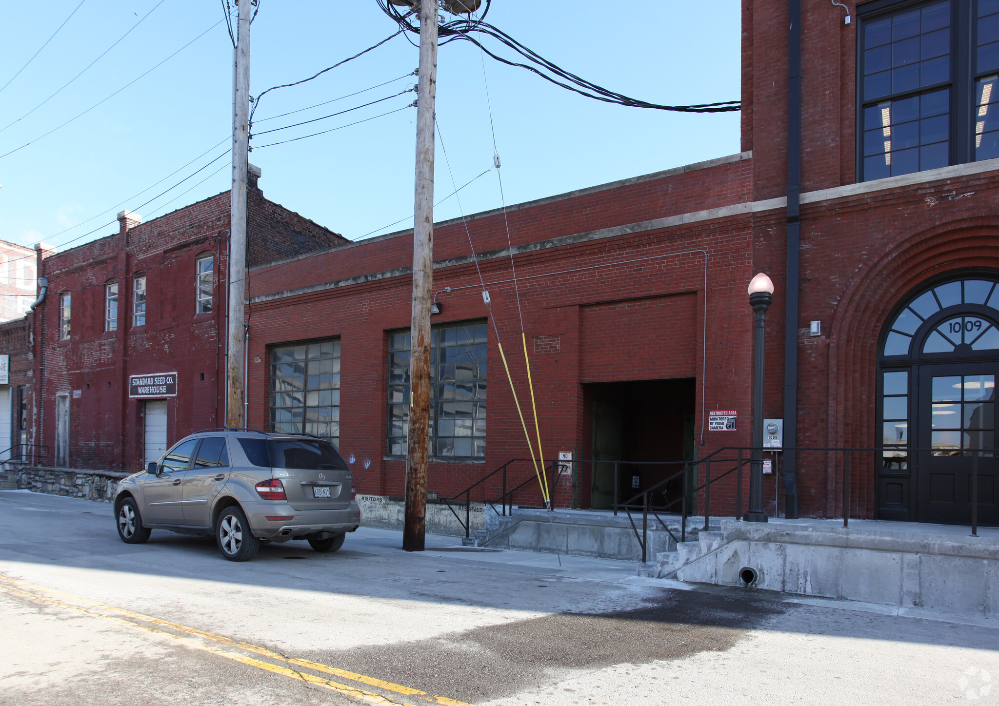 1005 W 8th St, Kansas City, MO for Rent
