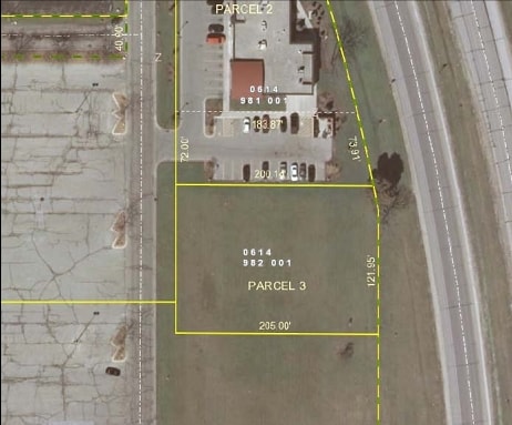 1414 Olympia Field Dr, Oconomowoc, WI for Sale