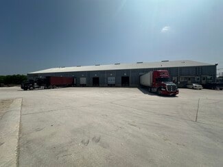 San Antonio, TX Warehouse - 242 N WW White Rd