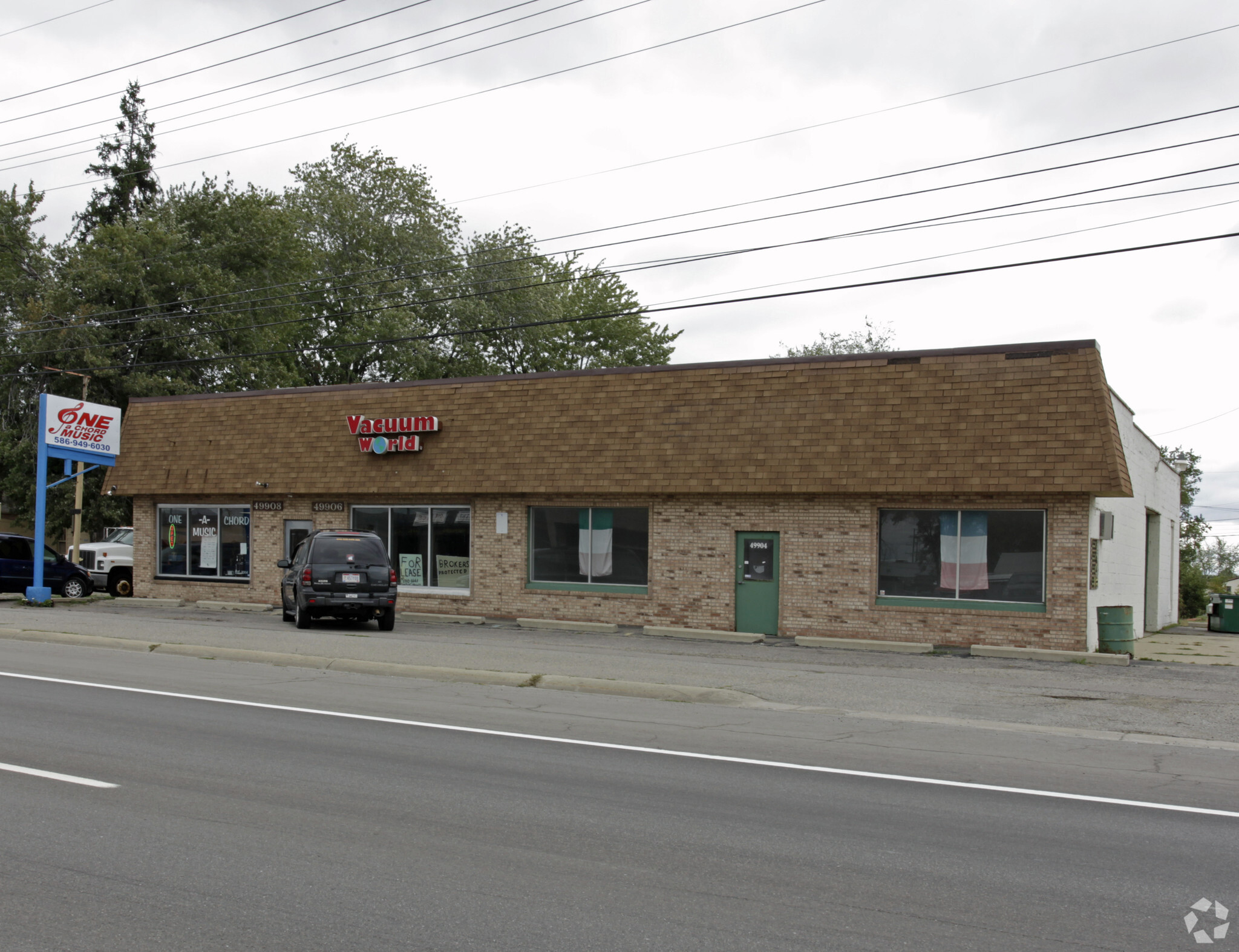 49904-49908 Gratiot Ave, Chesterfield, MI for Rent