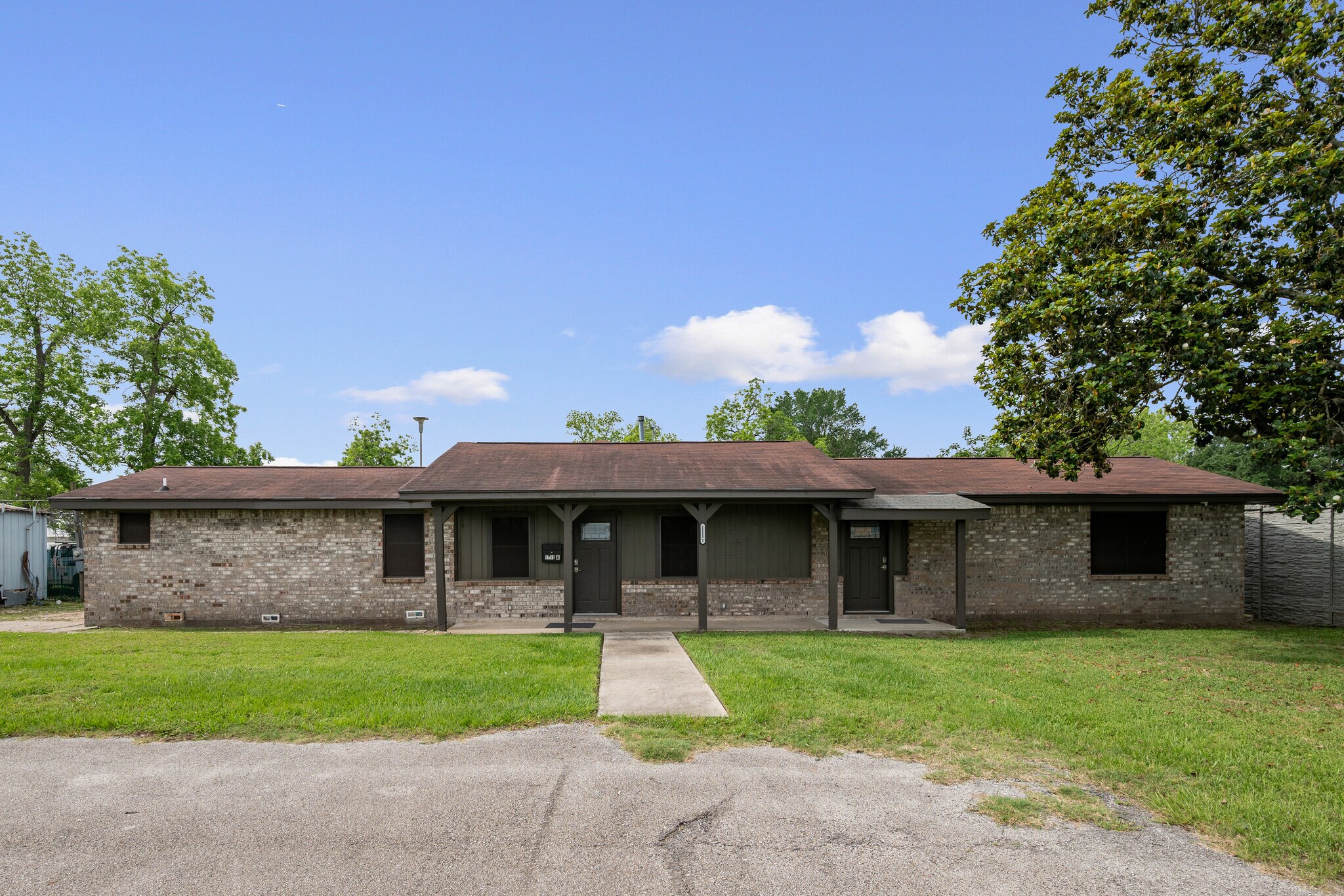 1107 N Houston Ave, Humble, TX for Sale