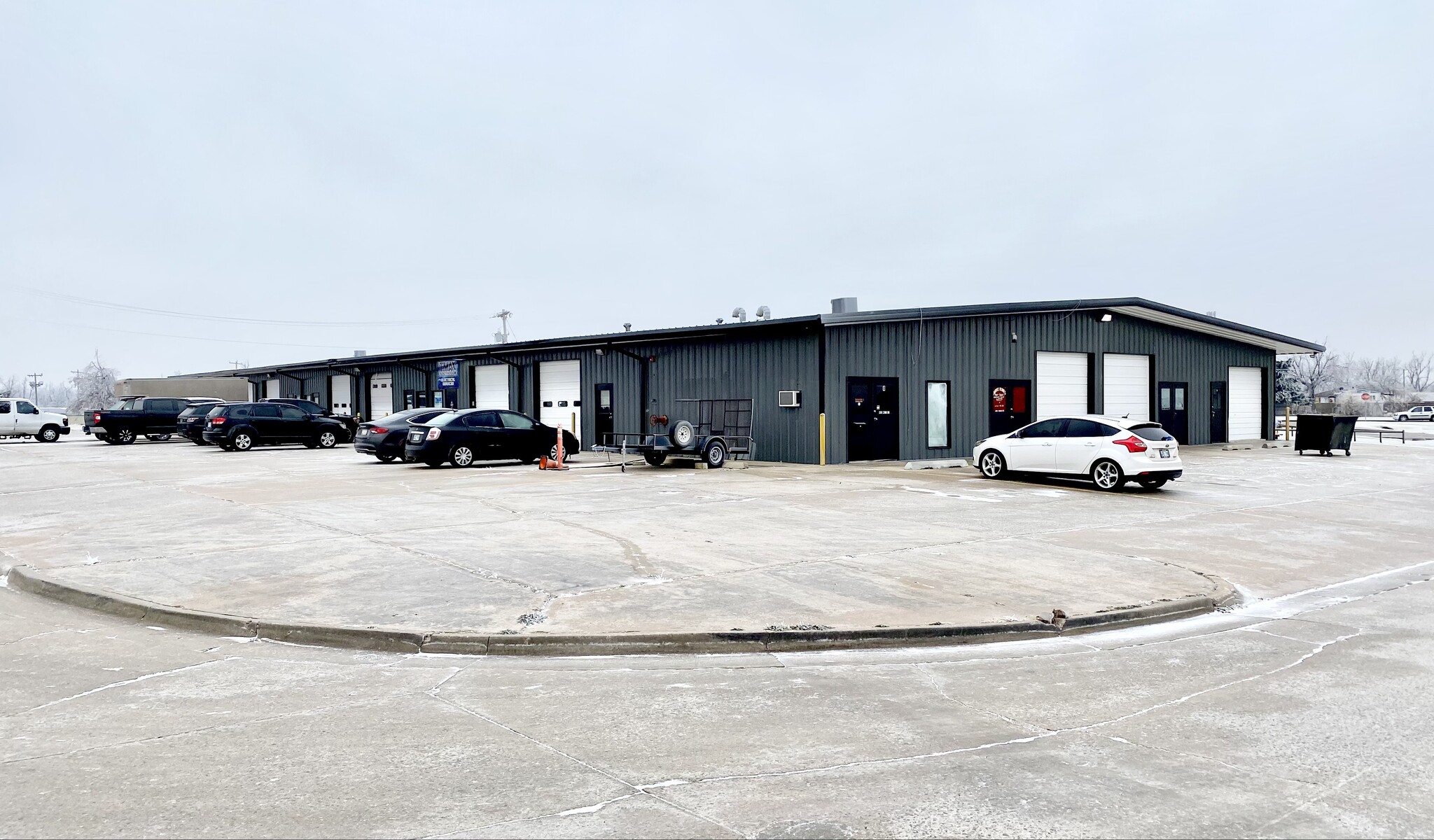 400 Maxi Ct, Yukon, OK for Rent