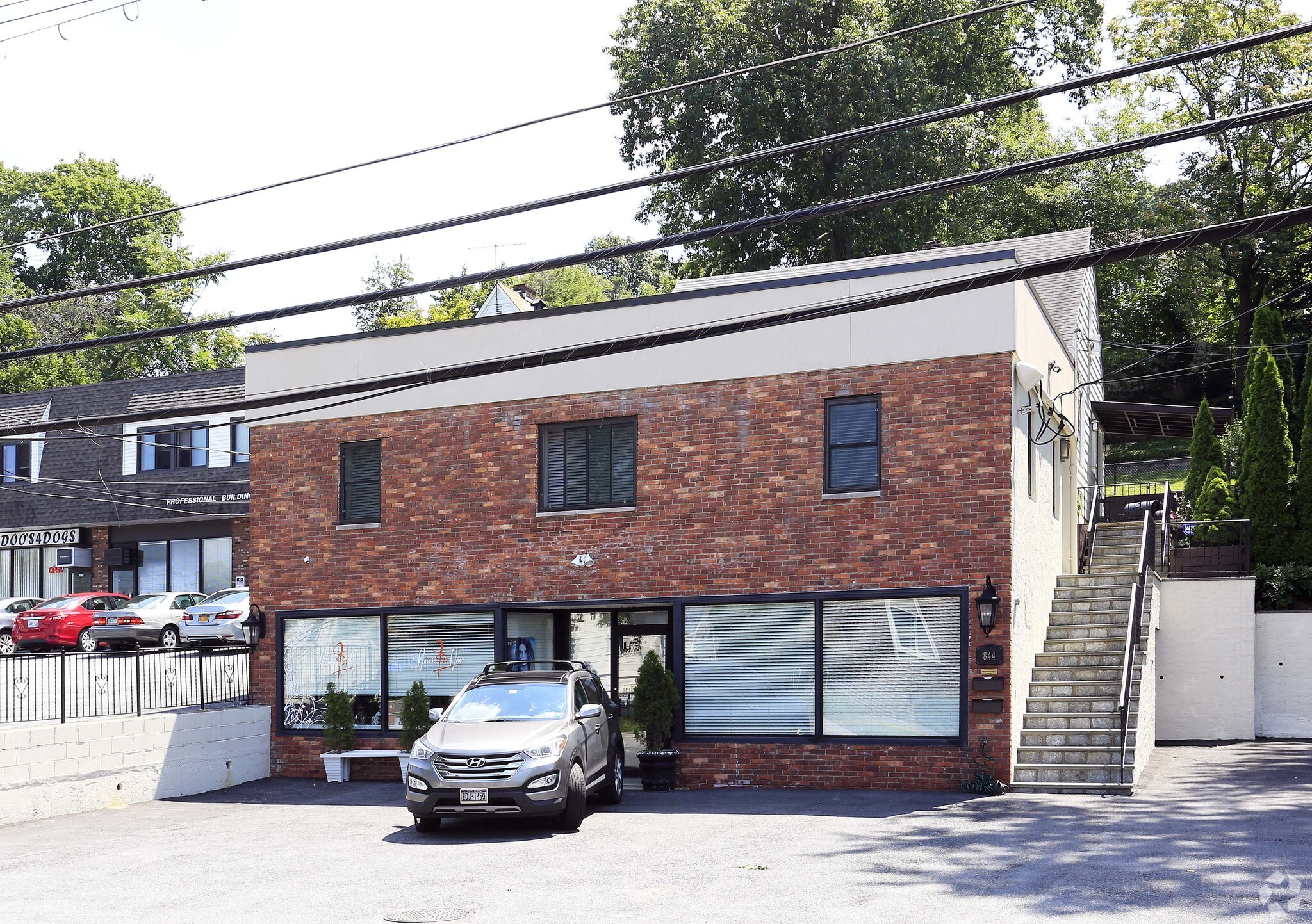 844 Commerce St, Thornwood, NY for Rent