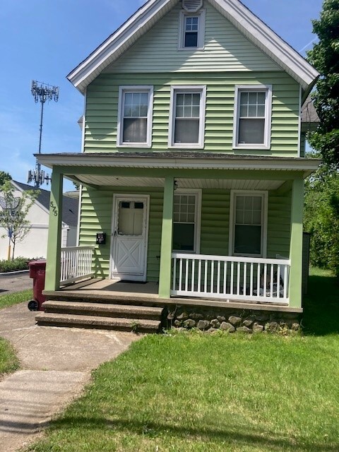 575 S Main St, Naugatuck, CT for Sale